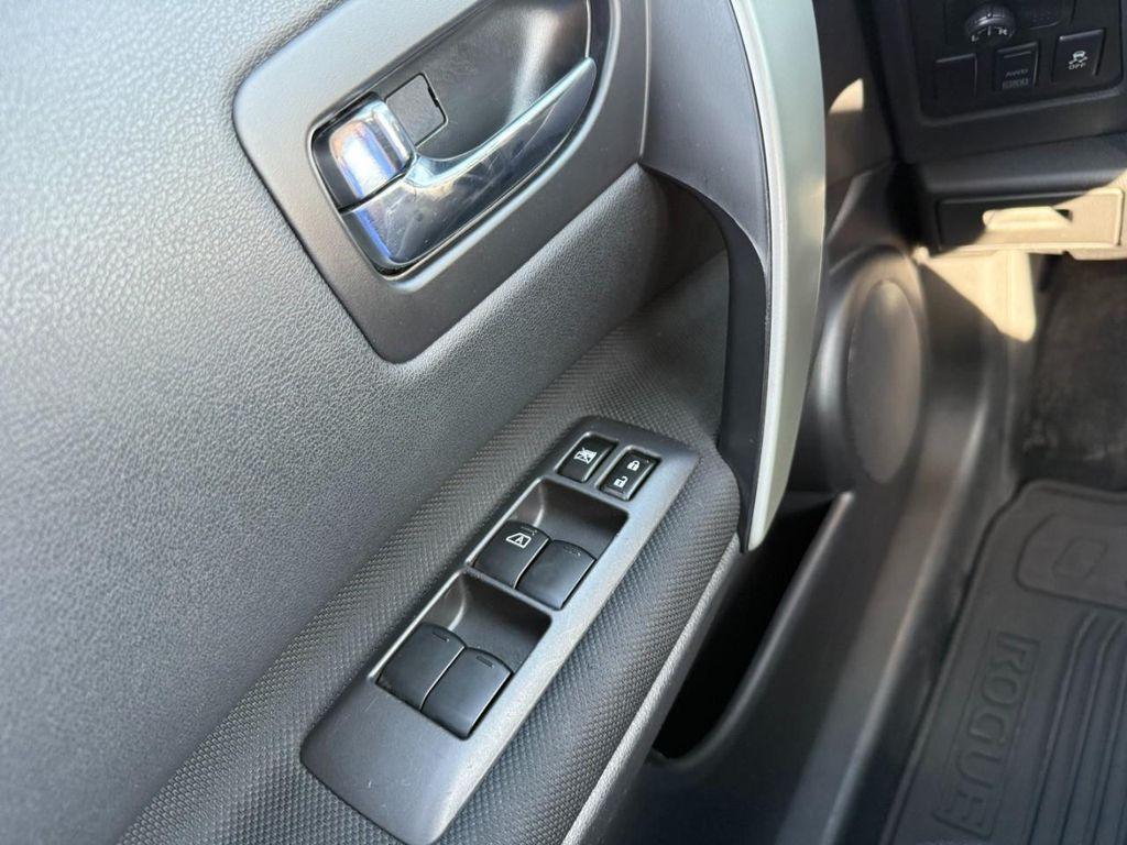 used 2014 Nissan Rogue Select car, priced at $6,980