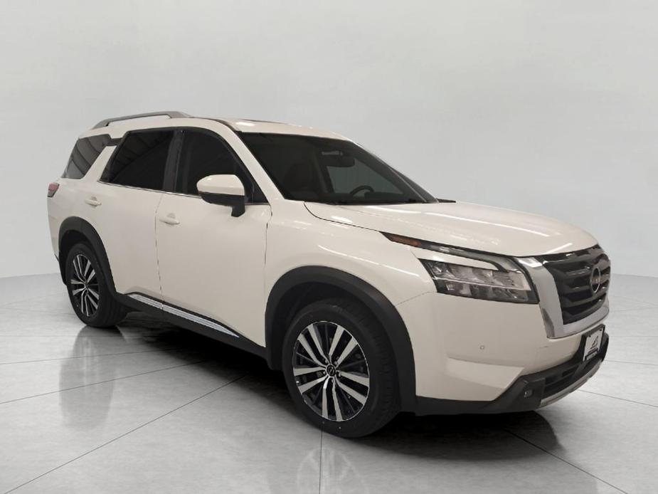 used 2022 Nissan Pathfinder car, priced at $35,697