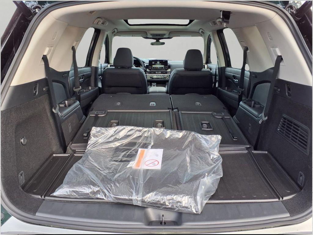 new 2025 Nissan Pathfinder car, priced at $49,152