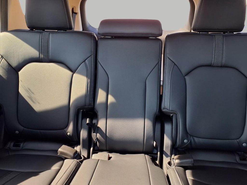 new 2025 Honda Pilot car, priced at $45,342