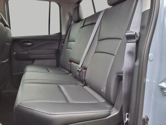 new 2025 Honda Ridgeline car, priced at $42,192