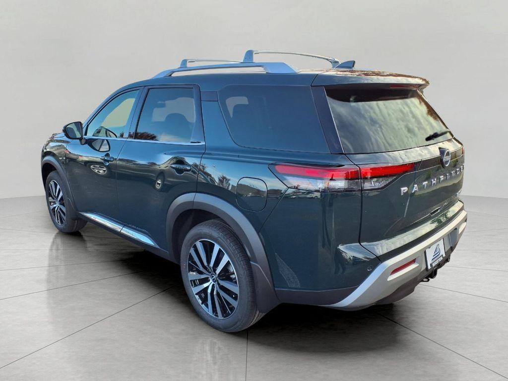 new 2025 Nissan Pathfinder car, priced at $49,711