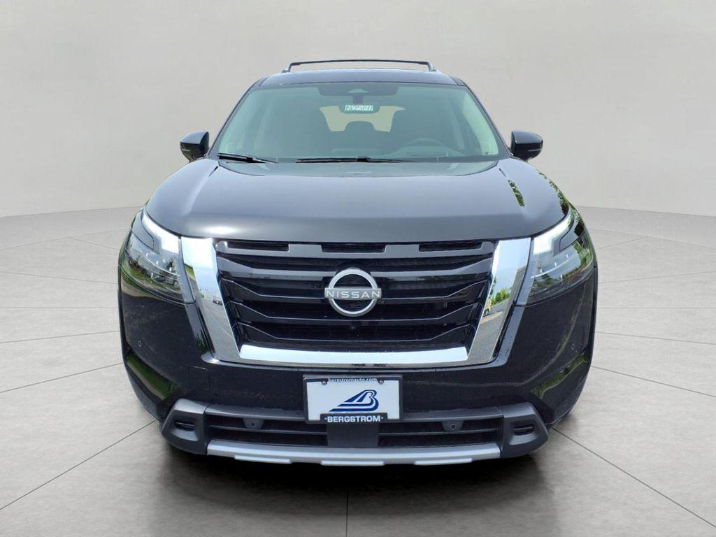 new 2025 Nissan Pathfinder car, priced at $50,223