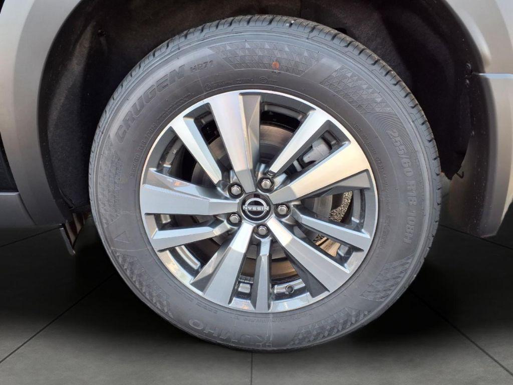 new 2025 Nissan Pathfinder car, priced at $42,605