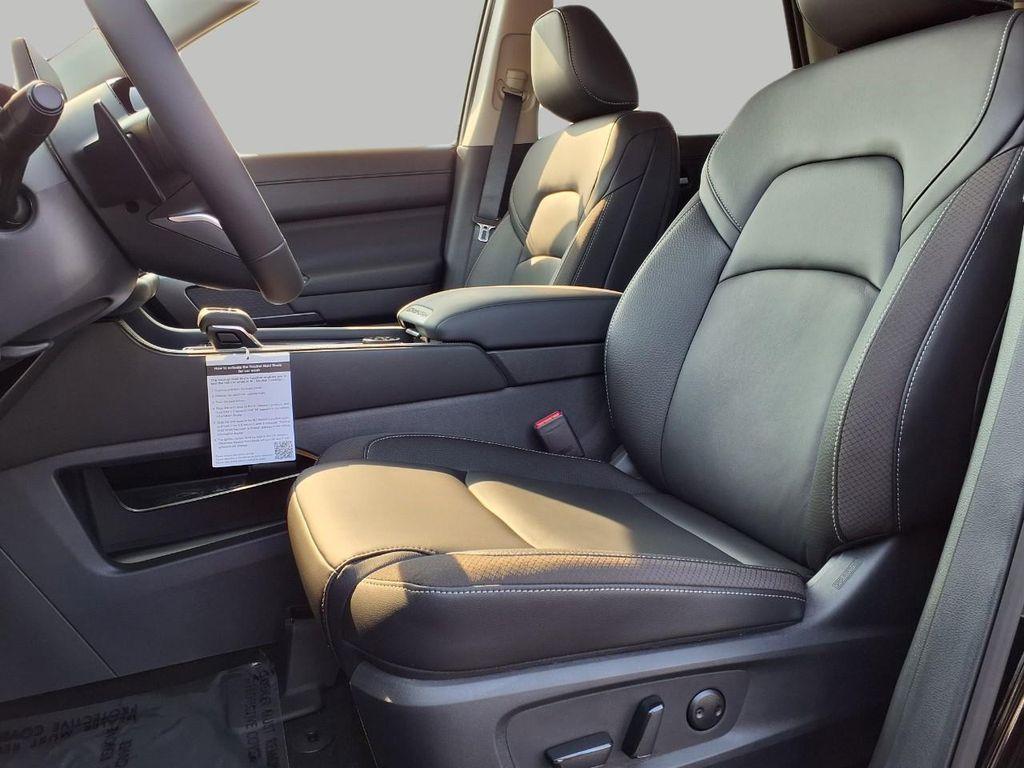 new 2025 Nissan Pathfinder car, priced at $42,605