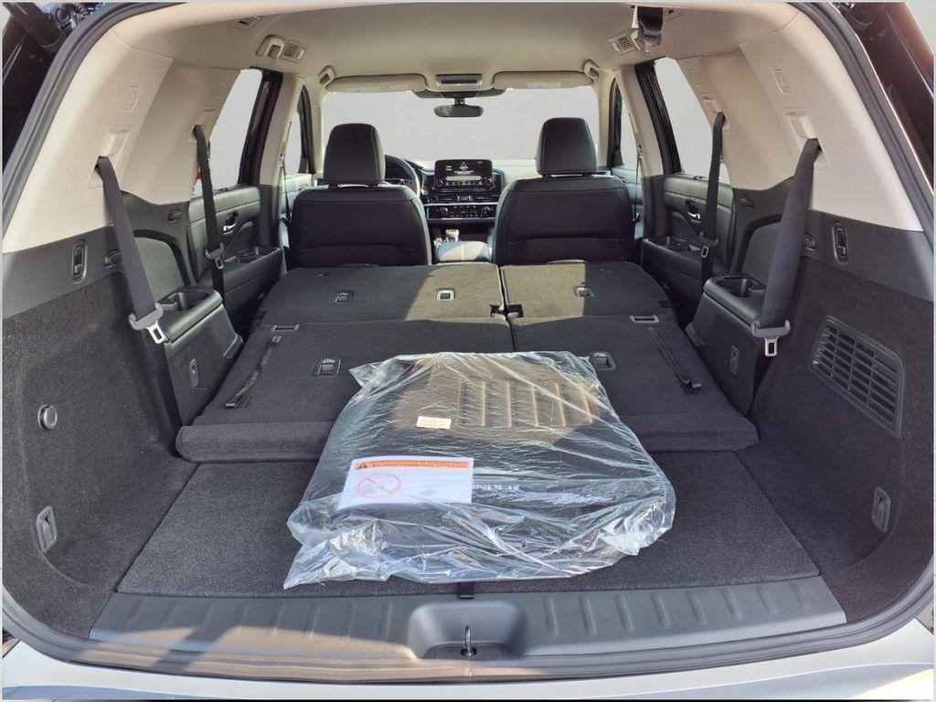 new 2025 Nissan Pathfinder car, priced at $42,605