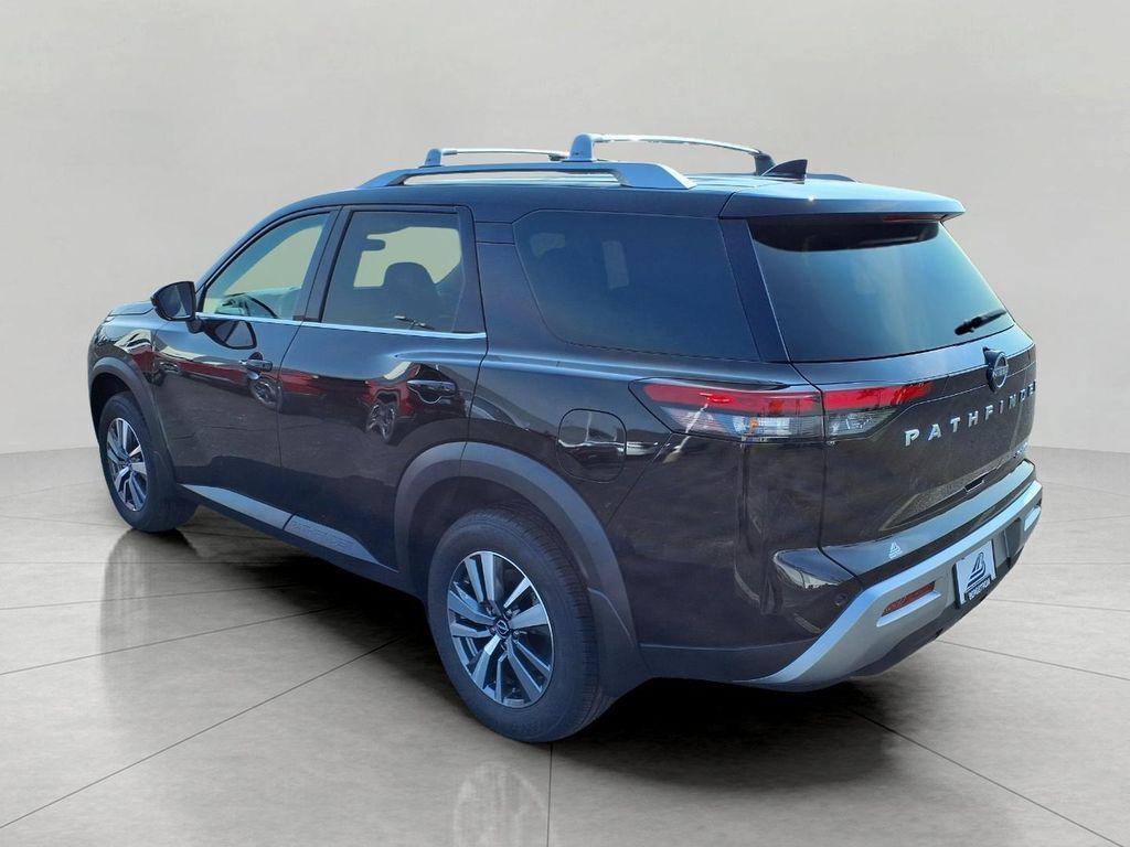 new 2025 Nissan Pathfinder car, priced at $42,605