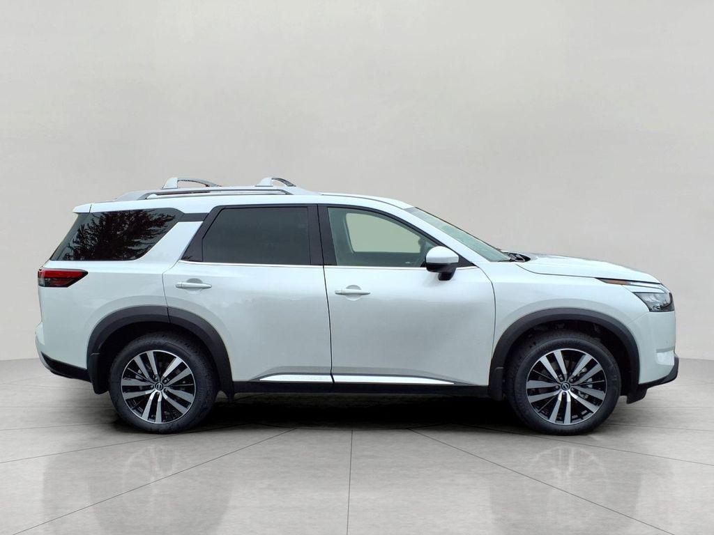 new 2025 Nissan Pathfinder car, priced at $50,536