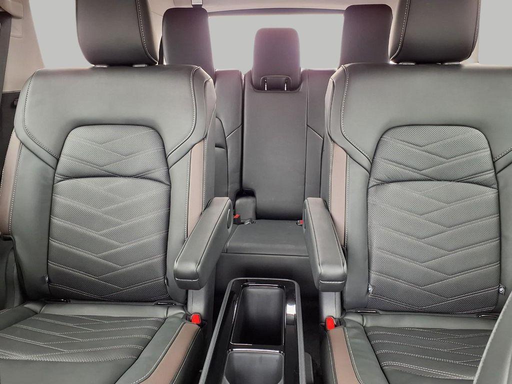 new 2025 Nissan Pathfinder car, priced at $50,536