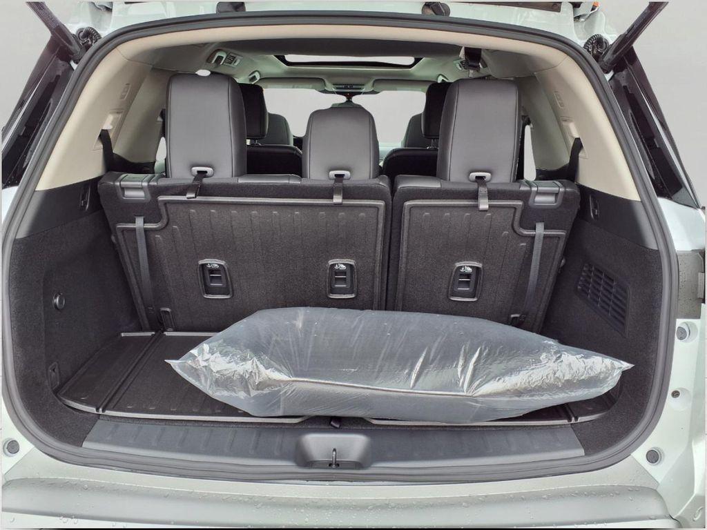 new 2025 Nissan Pathfinder car, priced at $50,536