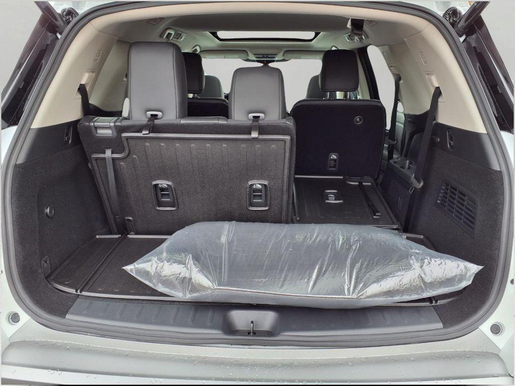 new 2025 Nissan Pathfinder car, priced at $50,536