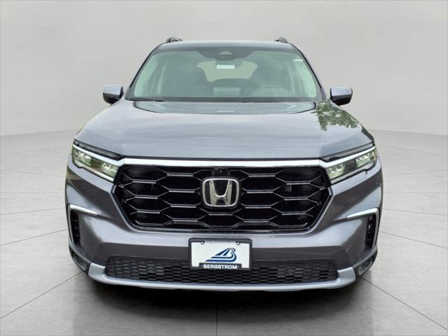 new 2025 Honda Pilot car, priced at $51,261