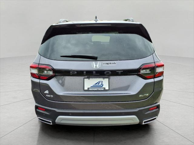 new 2025 Honda Pilot car, priced at $51,261