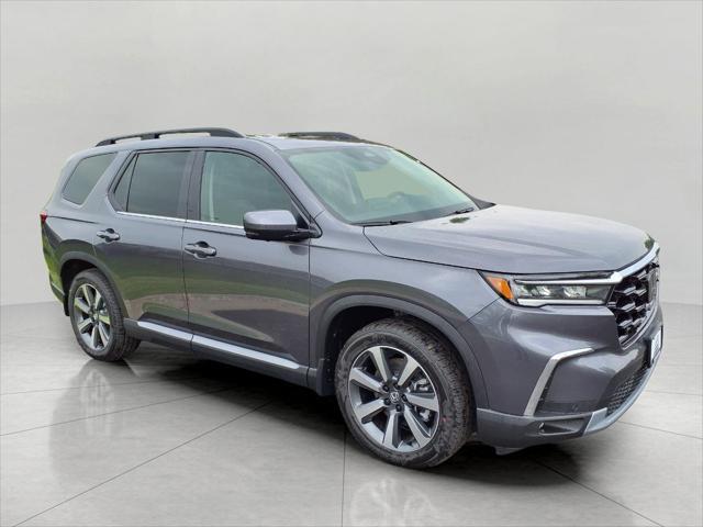 new 2025 Honda Pilot car, priced at $51,261