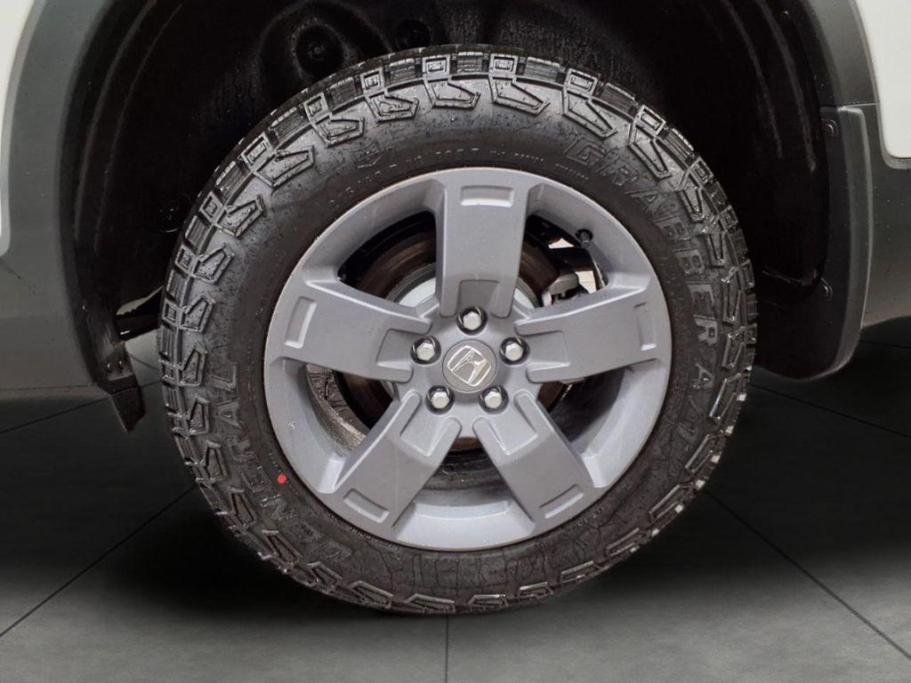 new 2025 Honda Ridgeline car, priced at $44,443