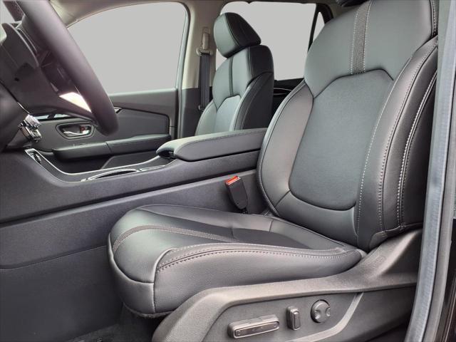new 2025 Honda Pilot car, priced at $44,223