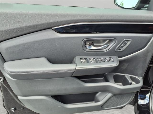 new 2025 Honda Pilot car, priced at $44,223