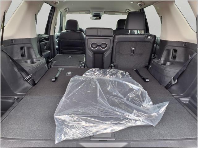 new 2025 Honda Pilot car, priced at $44,223