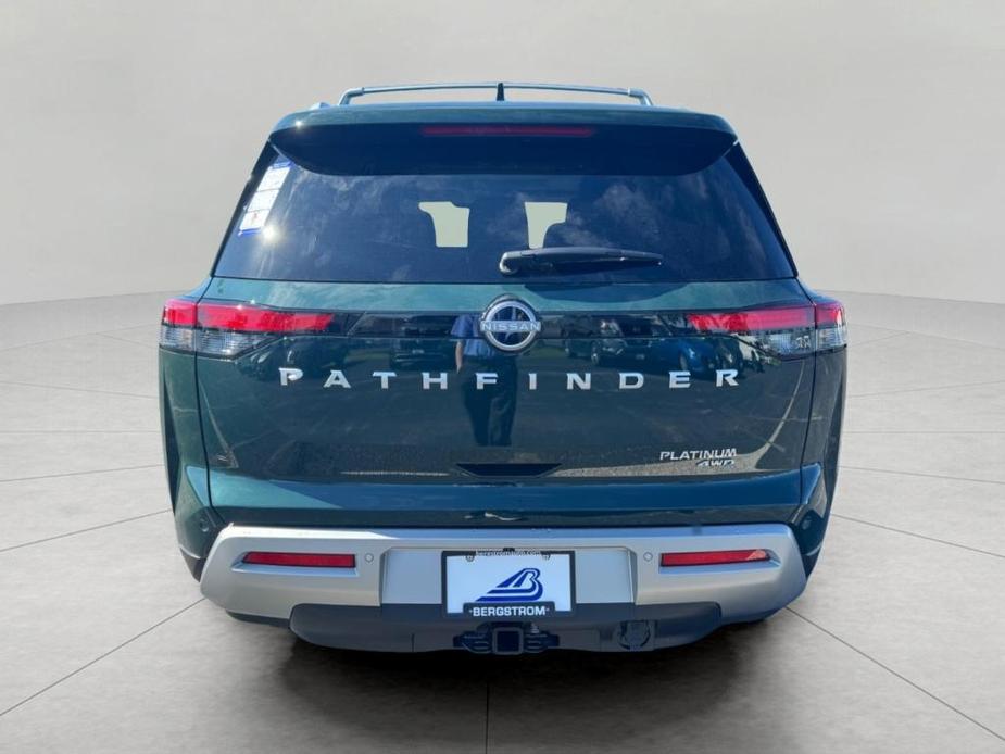 new 2024 Nissan Pathfinder car, priced at $50,421