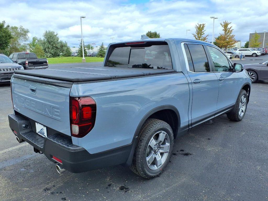 new 2025 Honda Ridgeline car, priced at $43,481