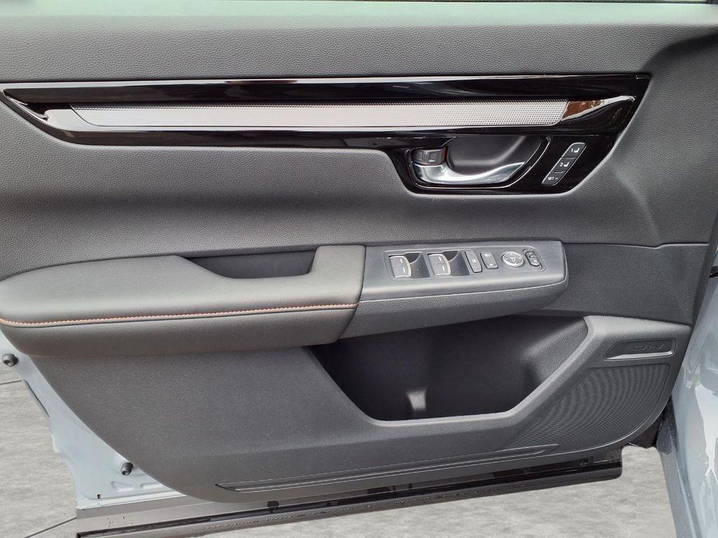new 2026 Honda CR-V Hybrid car, priced at $41,101