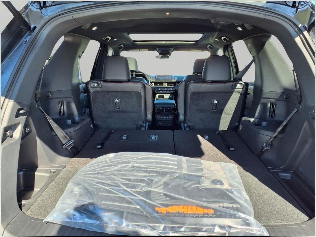 new 2025 Honda Pilot car, priced at $47,832