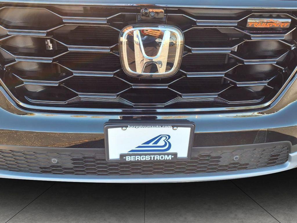 new 2025 Honda Pilot car, priced at $47,832
