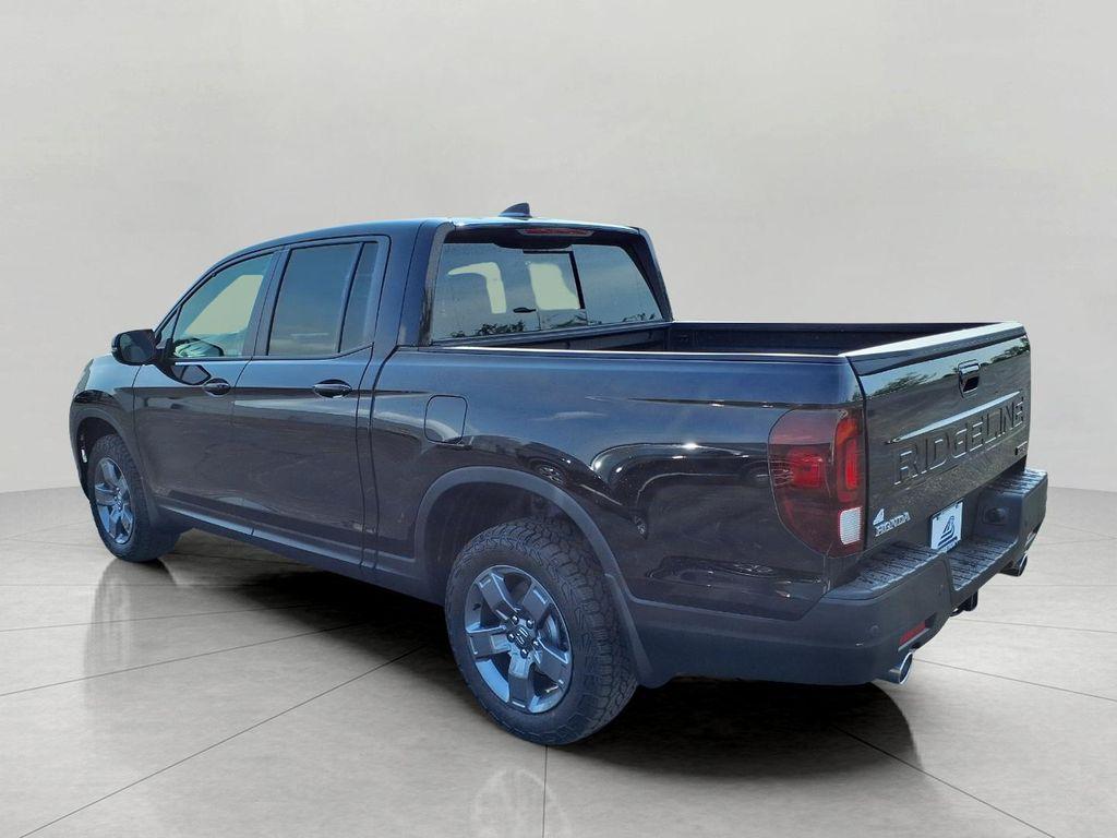 new 2025 Honda Ridgeline car, priced at $44,016