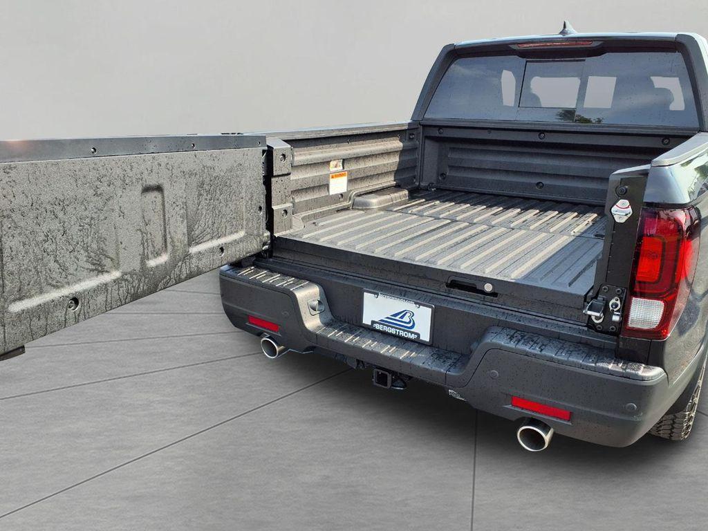 new 2025 Honda Ridgeline car, priced at $44,016