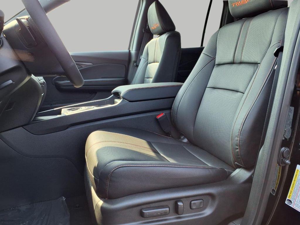 new 2025 Honda Ridgeline car, priced at $44,016