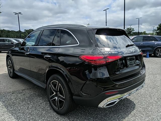 new 2024 Mercedes-Benz GLC 300 car, priced at $58,335