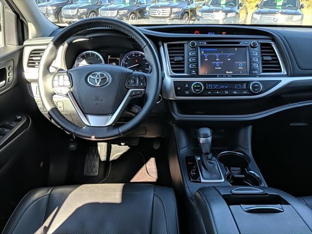 used 2019 Toyota Highlander car, priced at $32,985