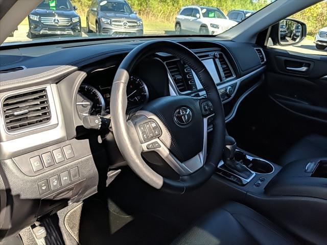 used 2019 Toyota Highlander car, priced at $32,985