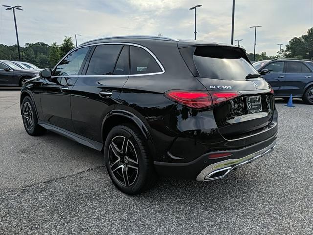 new 2024 Mercedes-Benz GLC 300 car