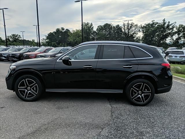 new 2024 Mercedes-Benz GLC 300 car