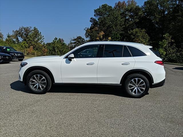 new 2025 Mercedes-Benz GLC 300 car, priced at $56,075