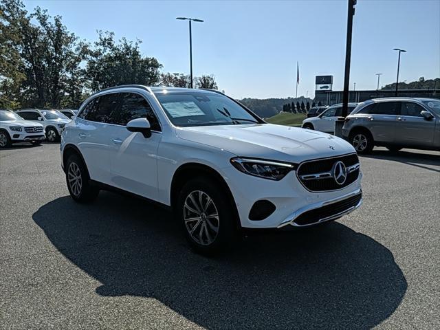 new 2025 Mercedes-Benz GLC 300 car, priced at $56,075