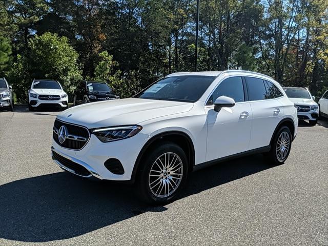 new 2025 Mercedes-Benz GLC 300 car, priced at $53,385