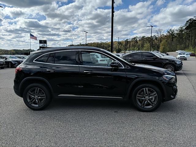 new 2025 Mercedes-Benz GLA 250 car, priced at $45,290