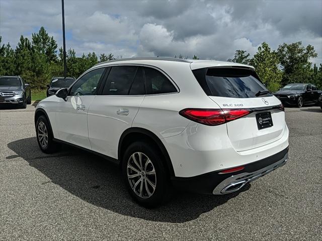 new 2024 Mercedes-Benz GLC 300 car, priced at $50,969