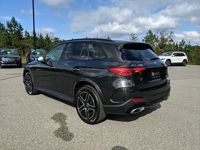 new 2025 Mercedes-Benz GLC 300 car, priced at $60,765