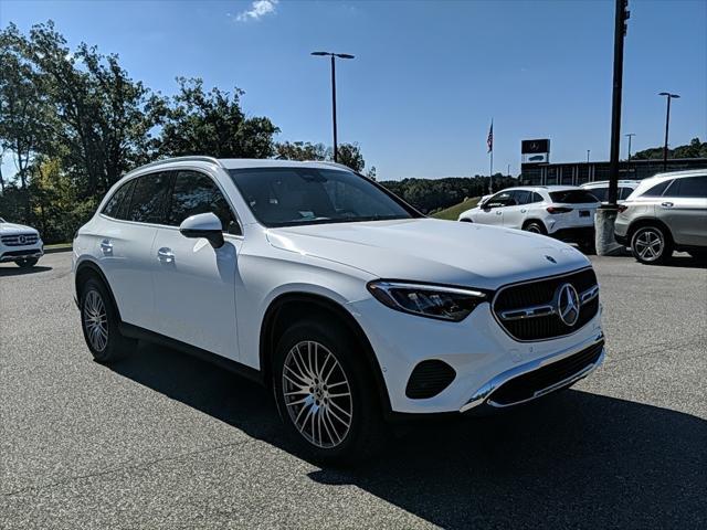 new 2025 Mercedes-Benz GLC 300 car, priced at $51,385