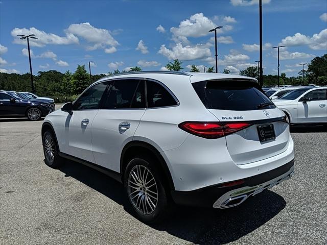 new 2024 Mercedes-Benz GLC 300 car, priced at $59,950