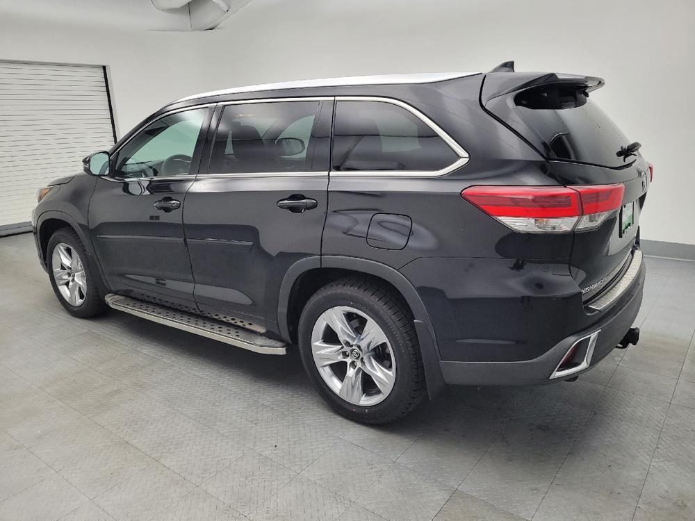 used 2018 Toyota Highlander car, priced at $26,795