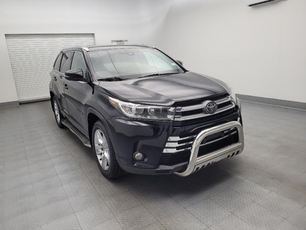used 2018 Toyota Highlander car, priced at $26,795