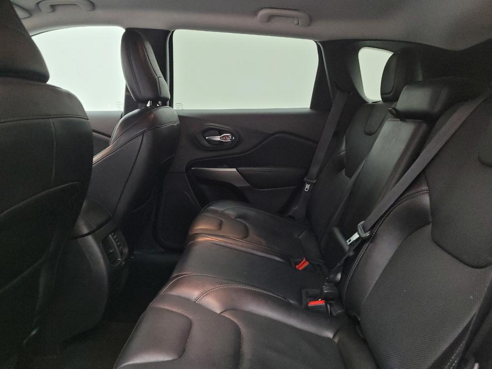 used 2021 Jeep Cherokee car, priced at $25,395