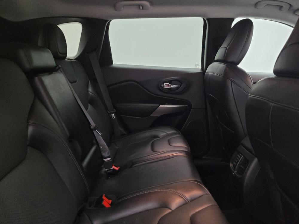 used 2021 Jeep Cherokee car, priced at $25,395