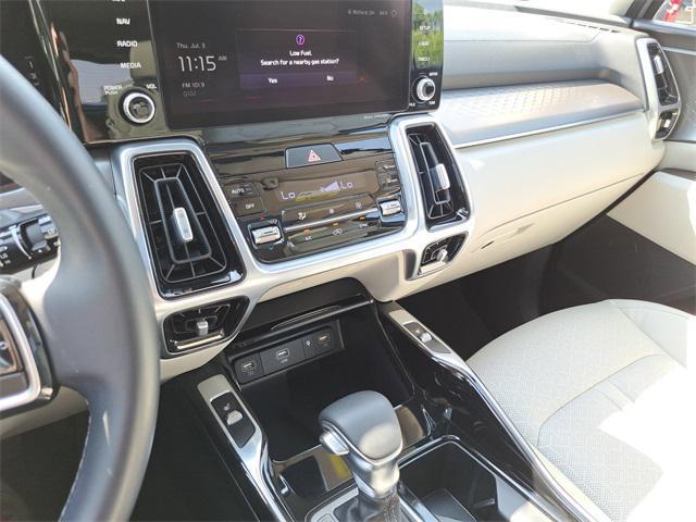 used 2022 Kia Sorento car, priced at $29,927