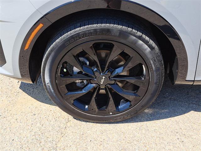 used 2022 Kia Sorento car, priced at $29,927