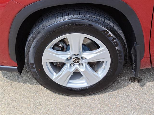 used 2021 Toyota Highlander car, priced at $28,339